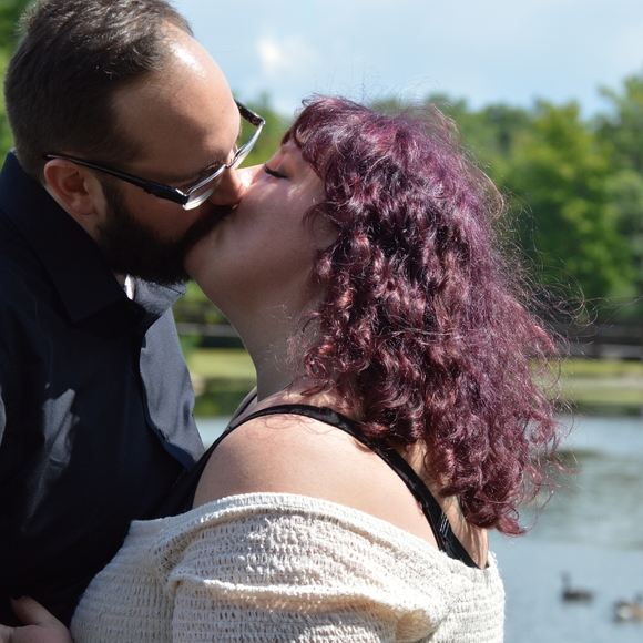 Meet your Posher, Melissa - Picture 3 of 16